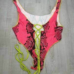 Hot girl tied front top